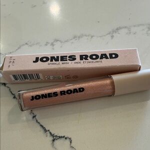 Jones Road Barely Pink Sparkle Wash